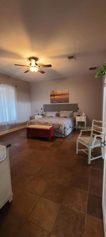 Hill Country Haute N Haus Relax And Renew Fischer Εξωτερικό φωτογραφία
